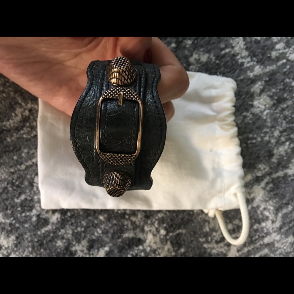 Balenciaga leather wrap bracelet in anthracite